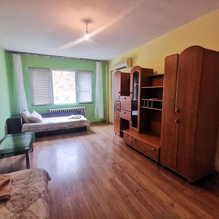 Ferienwohnung Triumf 2 Kazanlŭk Exterior foto